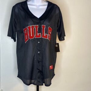 NEW…Black/Red/White knitted Chicago Bulls jersey size S (small) from Forever21